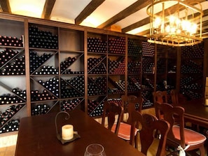 Breakfast, lunch and dinner served - Hotel Rioja (Benisano)