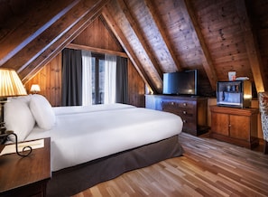 Minibar, in-room safe, desk, blackout curtains