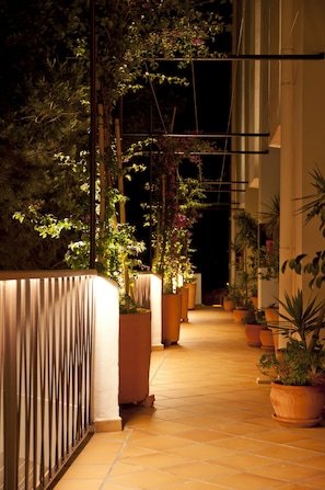 Economy Studio, Terrace