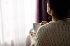 In-room safe, soundproofing, free WiFi, bed sheets