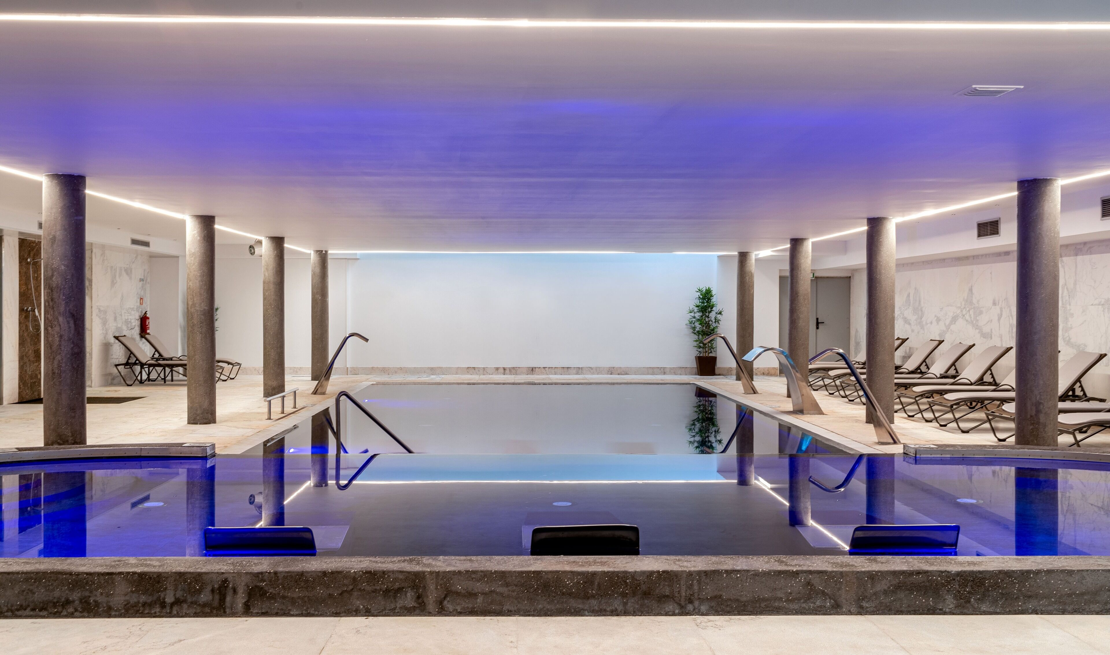 Outdoor pool, pool umbrellas, pool loungers