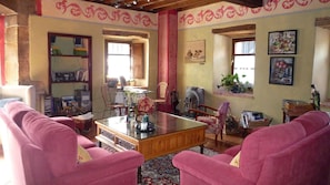 Library - Hotel Rural Sucuevas - Adults Only (Cangas de Onis)