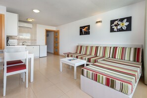 Living area - Apartamentos Lido (Ibiza Town)