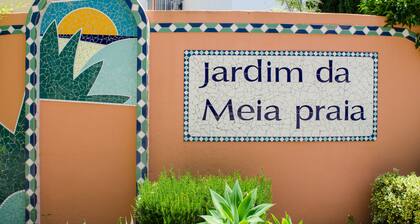 Jardim Da Meia Praia Hotel