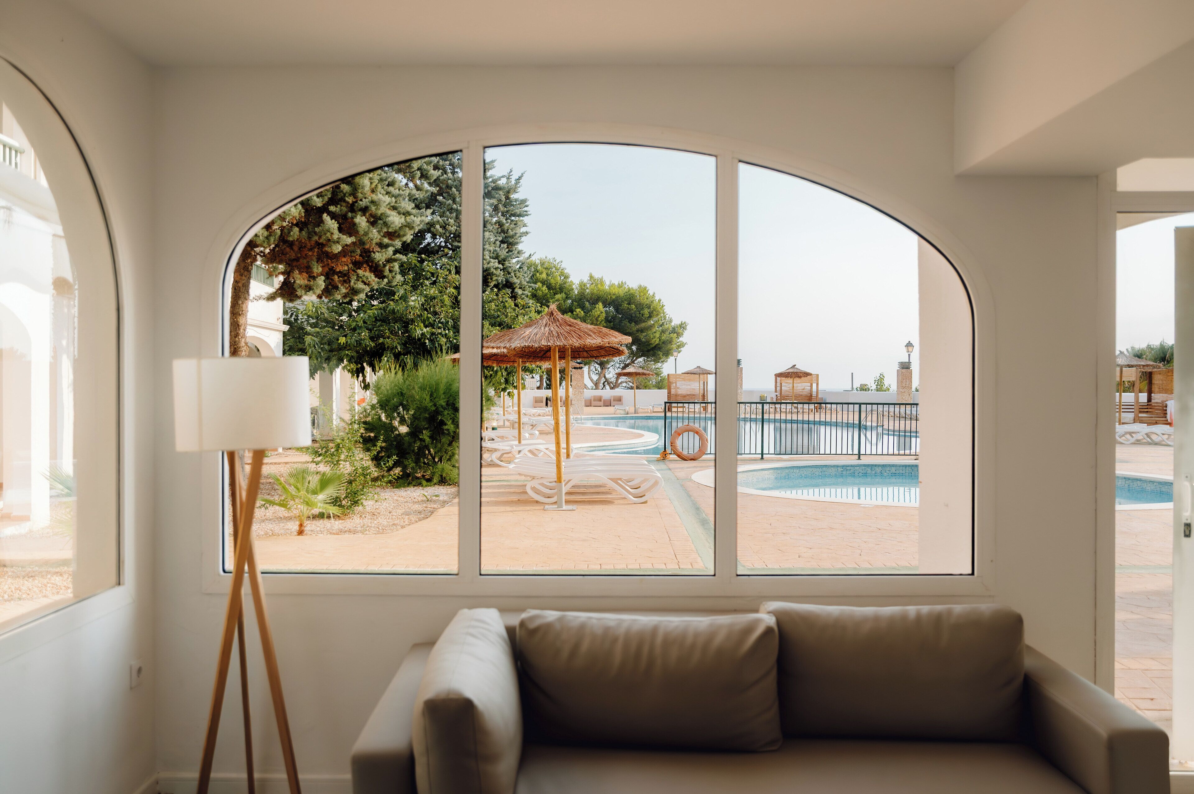3 piscinas al aire libre, sombrillas, tumbonas