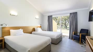 Een kluis op de kamer, verduisterende gordijnen