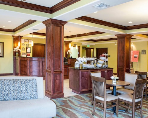 Comfort Suites Harvey - New Orleans West