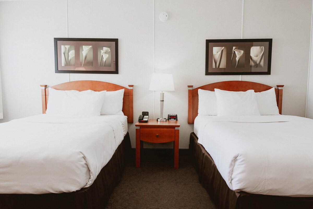 Deluxe Room, 2 Double Beds, Non Smoking | Premium bedding, desk, blackout curtains, soundproofing