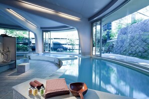 Public bath - CHECK inn SELECT Taipei Yangmingshan (Taipei)