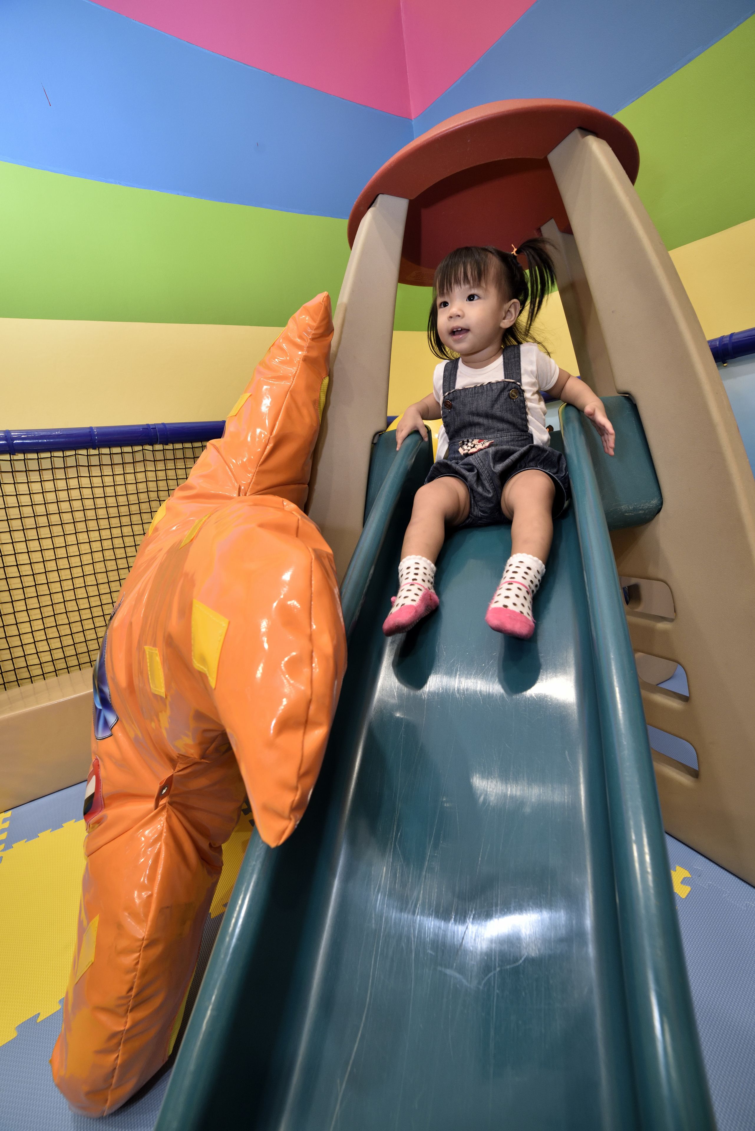 子供用の遊び場 - 屋内