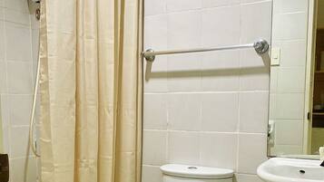 Shower, free toiletries, hair dryer, towels