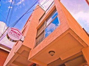 Entrée de l’hébergement