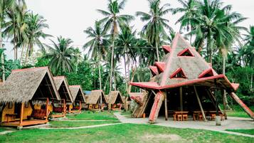 Vista frontal de la propiedad