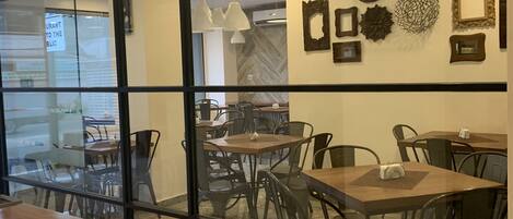 Breakfast, lunch and dinner served