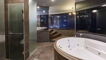 SPA Suite (Check in at 5pm) | Bathroom | Separate tub and shower, deep soaking tub, hair dryer, bathrobes
