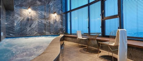 Pool Villa Suite (Check in at 5pm) | City view