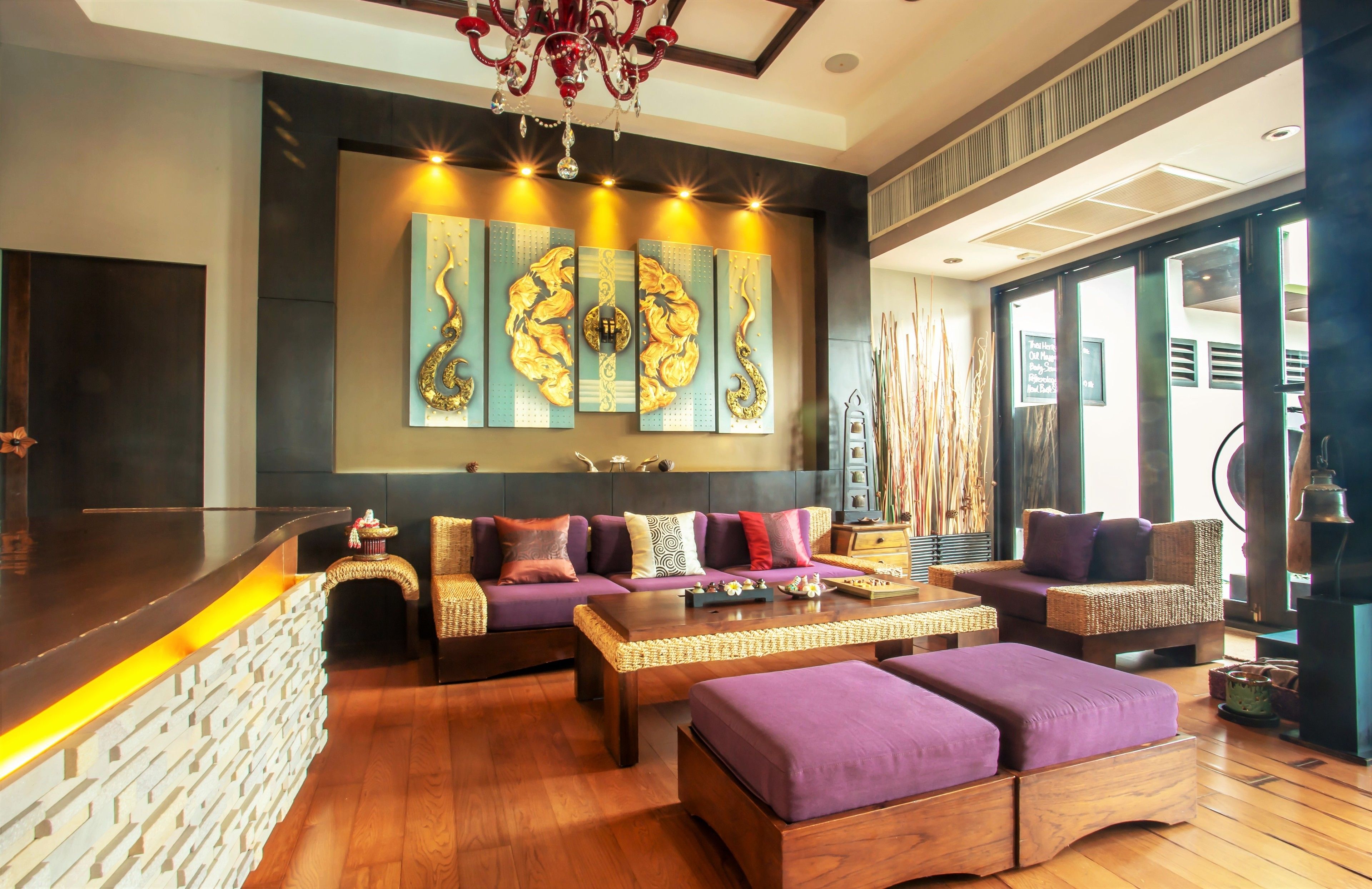 双人护理室、桑拿、热水浴缸、身体护理、芳香疗法、泰式按摩