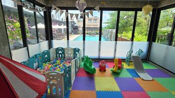 Children’s play area – indoor