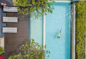 Kolam renang outdoor