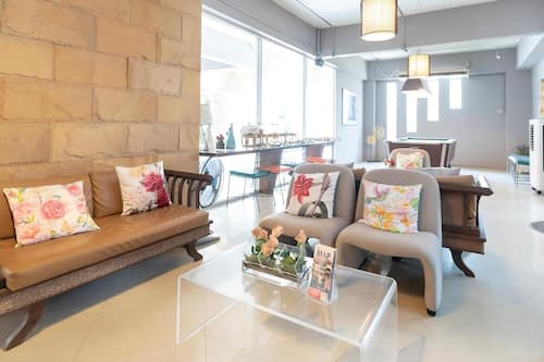 Lobby sitting area