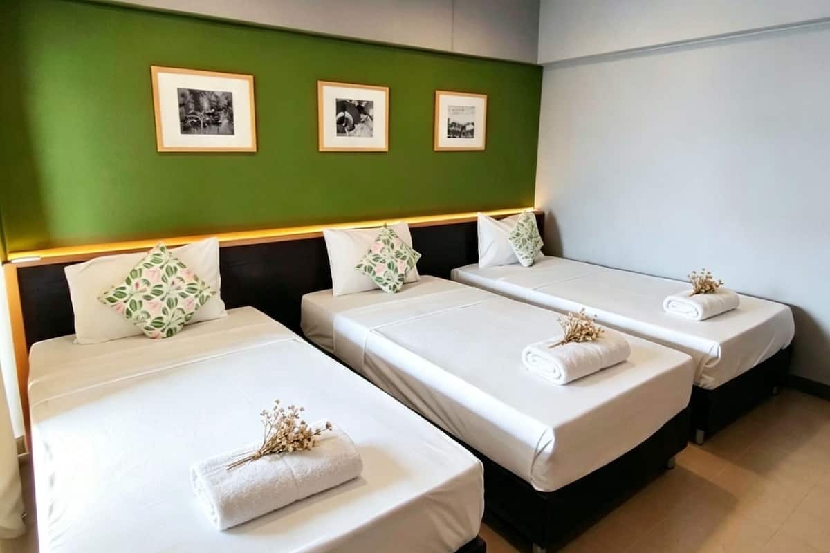 Deluxe Triple Room | Premium bedding, pillow-top beds, desk, free WiFi