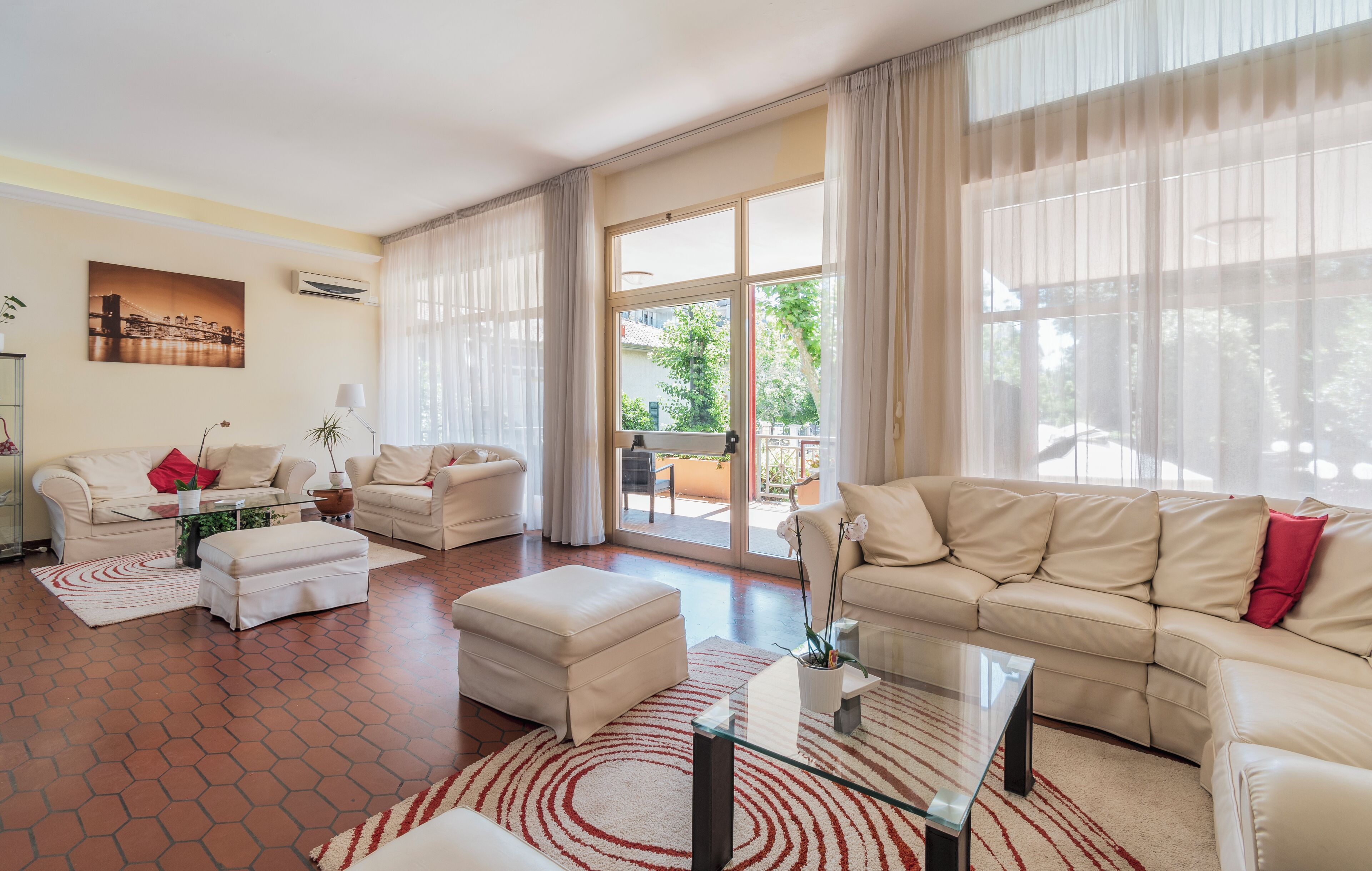 22-inch lcd tv with satellite channels, tv