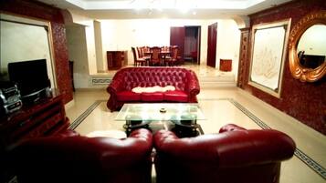 Coin salon dans le hall