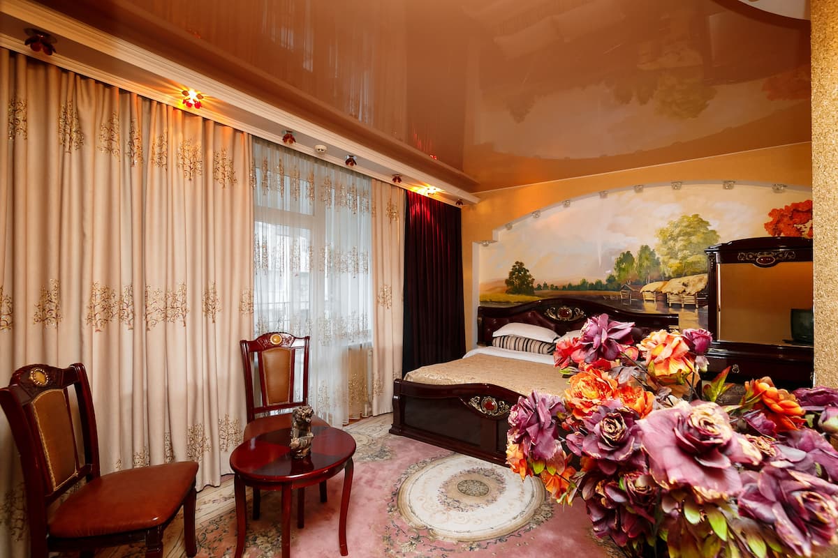 Luxury Double Room, Balcony | In-room safe, WiFi (free)