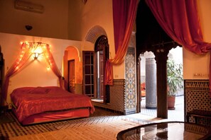 Colchones Select Comfort, caja fuerte, cunas gratuitas