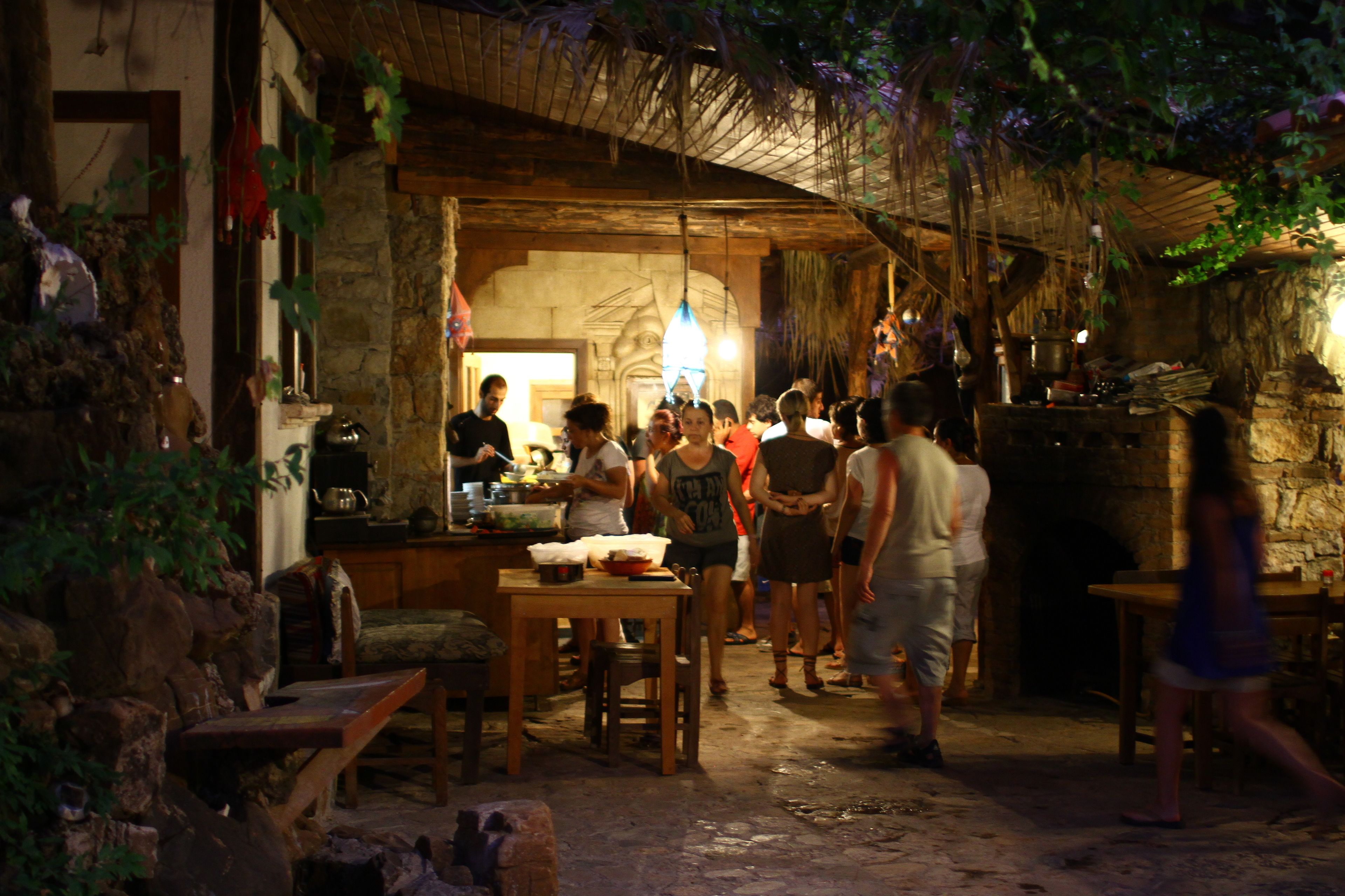 Frühstück, Mittagessen, Abendessen, Blick auf den Pool 