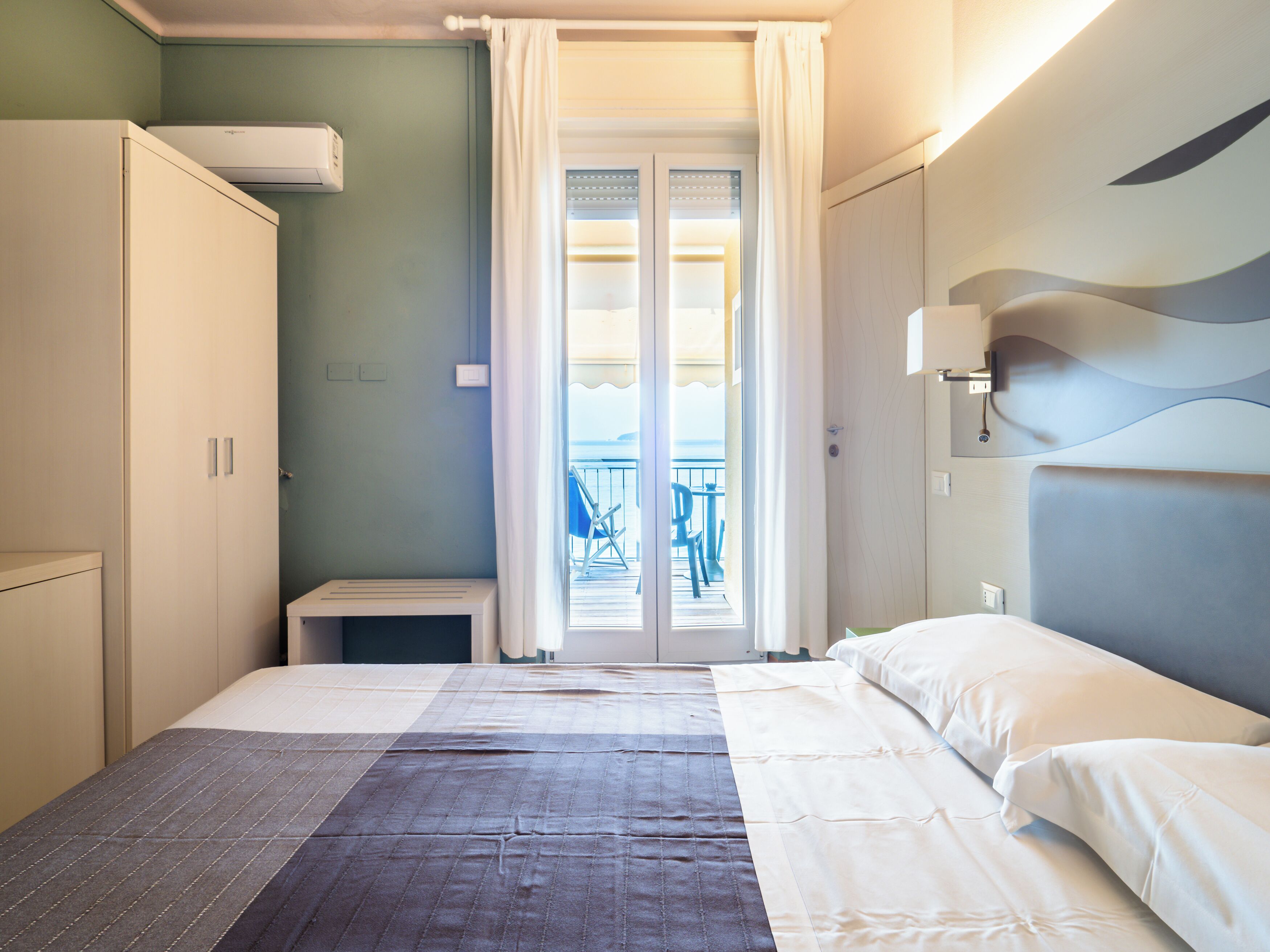 panoramic double room, sea view | minibar, in-room safe, desk, free wifi