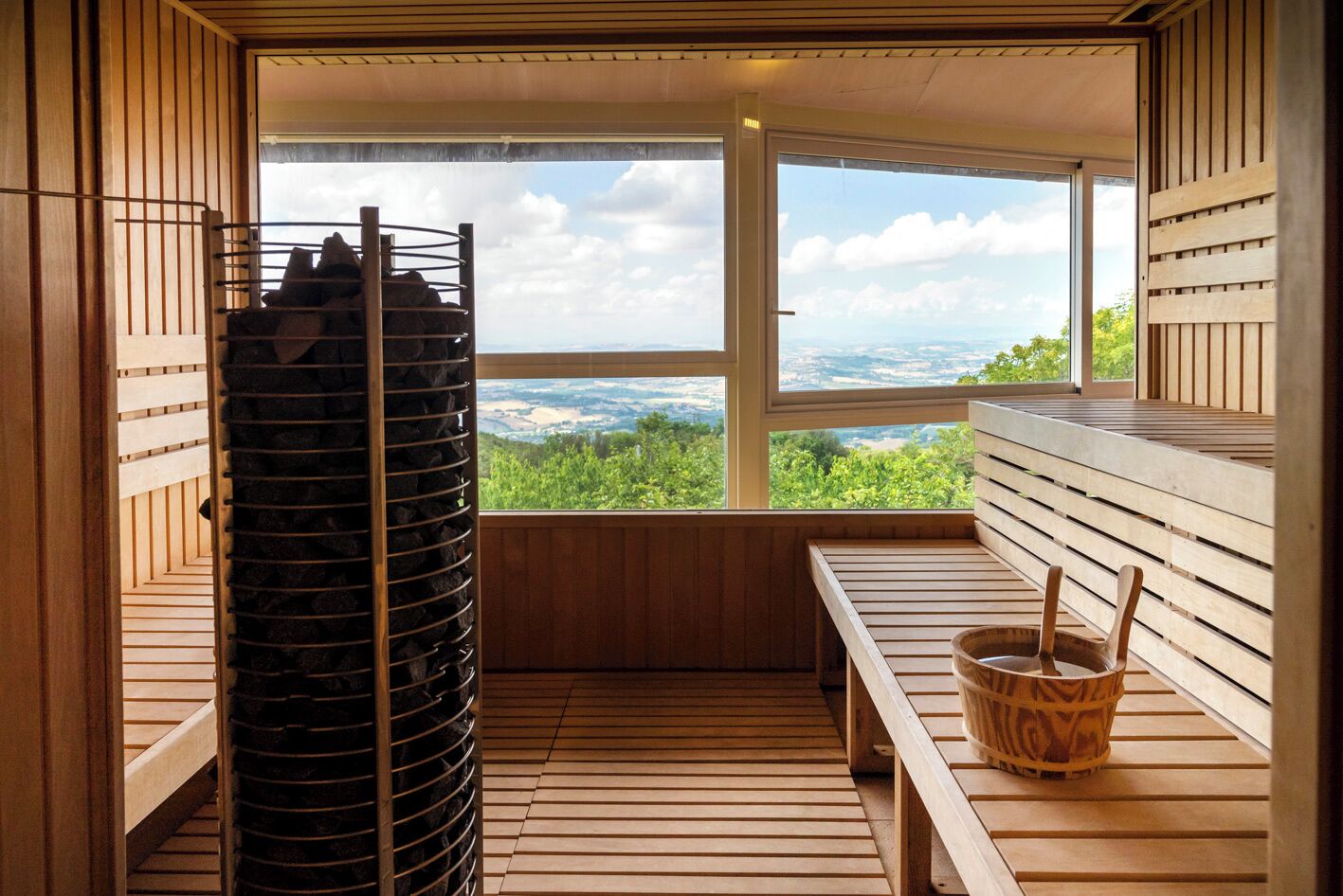 couples treatment room(s), sauna, hot tub, steam room