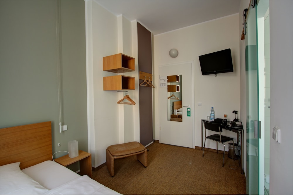 Hotel Johann Berlin by null