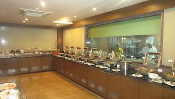 Daily buffet breakfast for a fee