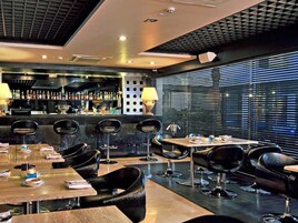 Bar (en la propiedad)