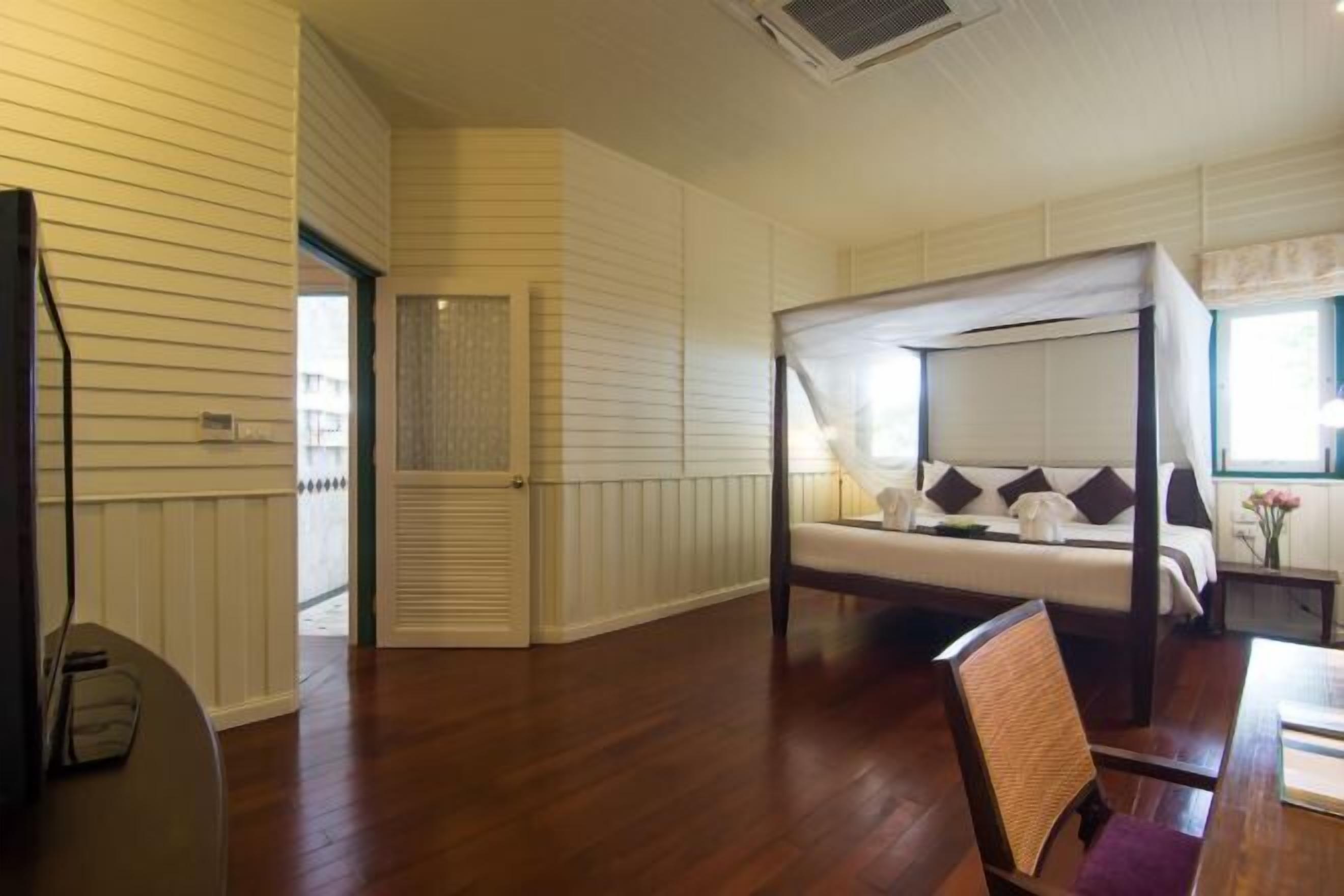 มินิบาร์, ตู้นิรภัยในห้องพัก, ห้องพักตกแต่งอย่างมีเอกลักษณ์