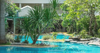 Kalanan Riverside Resort