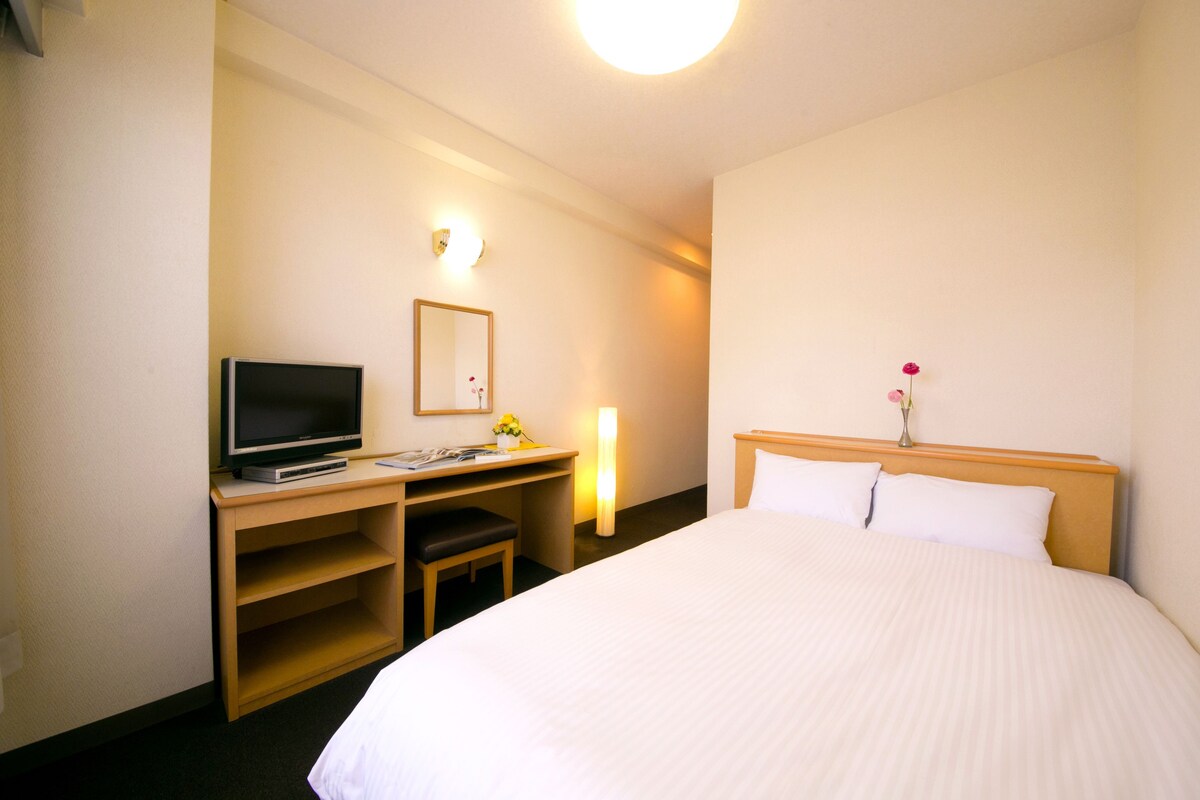 Couette en duvet d'oie, bureau, rideaux occultants, Wi-Fi gratuit