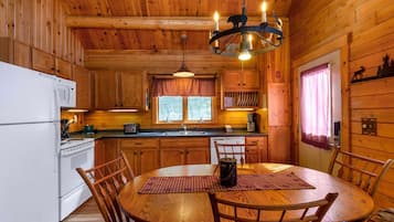Apartment, 2 Bedrooms, Non Smoking | Private kitchen | Full-sized fridge, microwave, coffee/tea maker, cookware/dishes/utensils