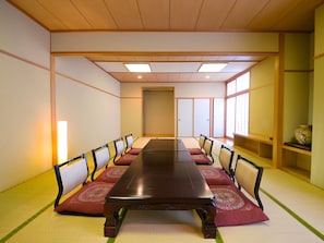 Japanese Room Non Smoking | Desk, blackout curtains, free WiFi, bed sheets - Heiwadai Hotel 5 (Fukuoka)