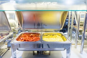 Desayuno buffet incluido todos los días 