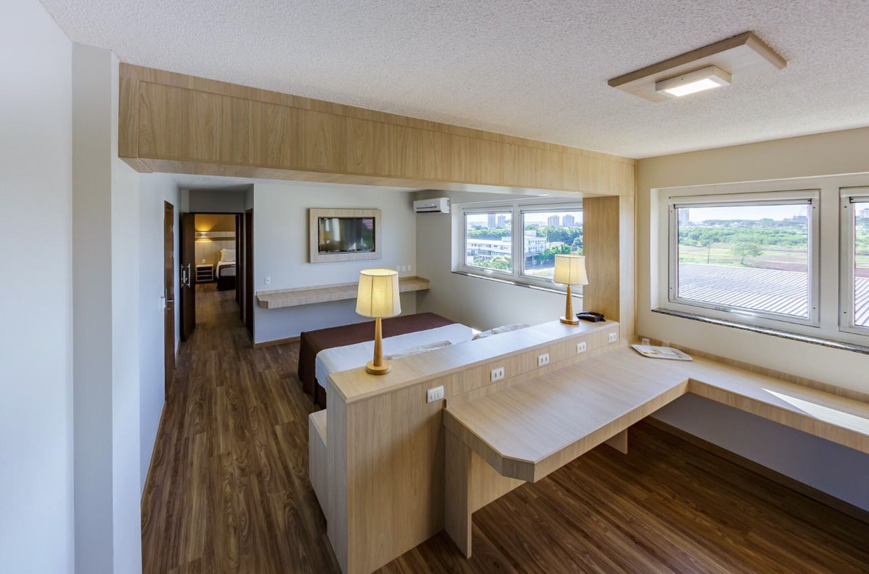 Minibar, in-room safe, soundproofing, free WiFi