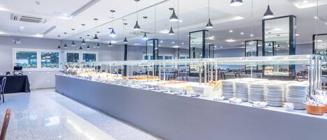 Colazione a buffet inclusa, servita tutte le mattine