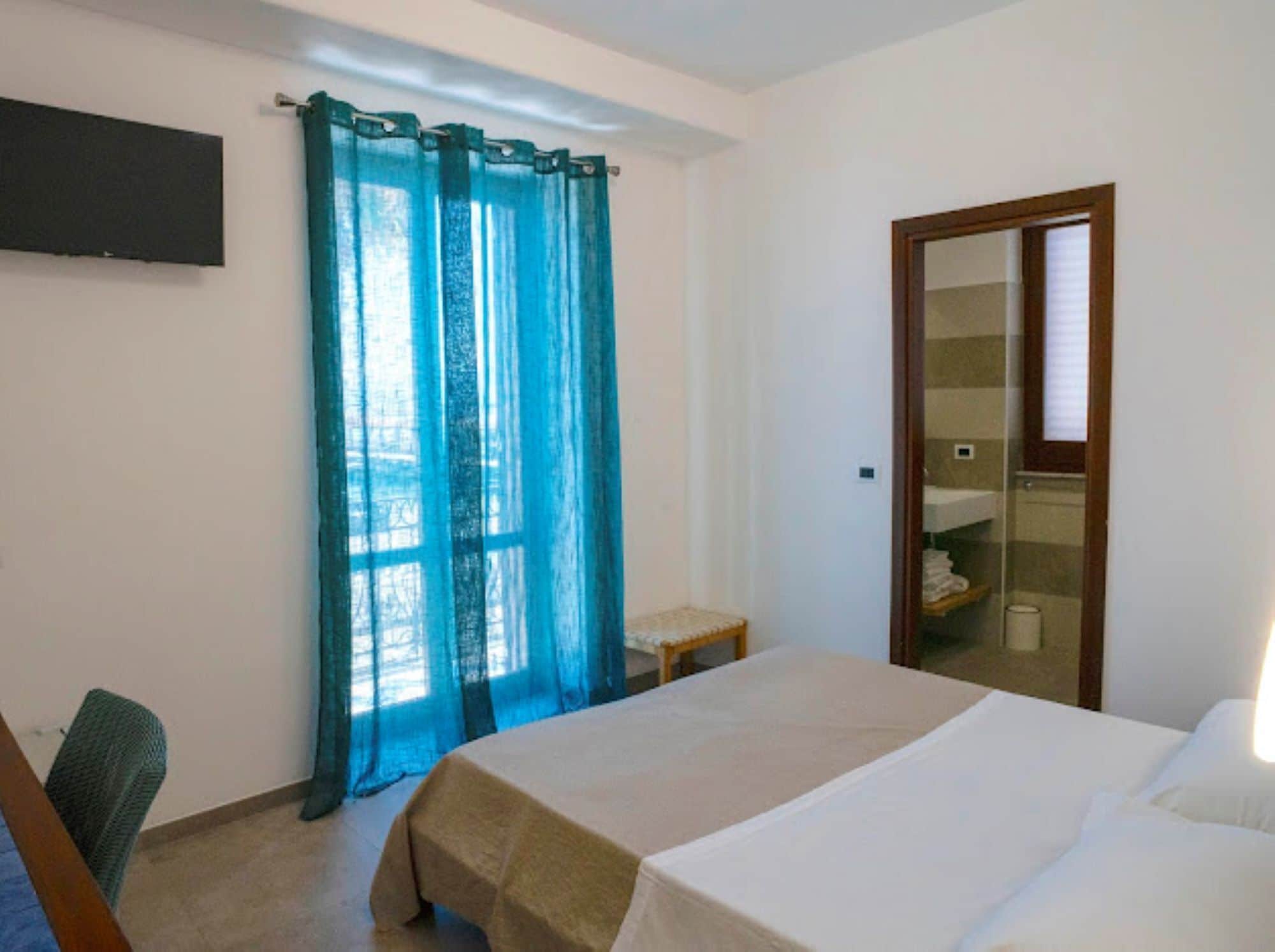 Double or Twin Room, Balcony | Minibar, in-room safe, individually decorated, individually furnished