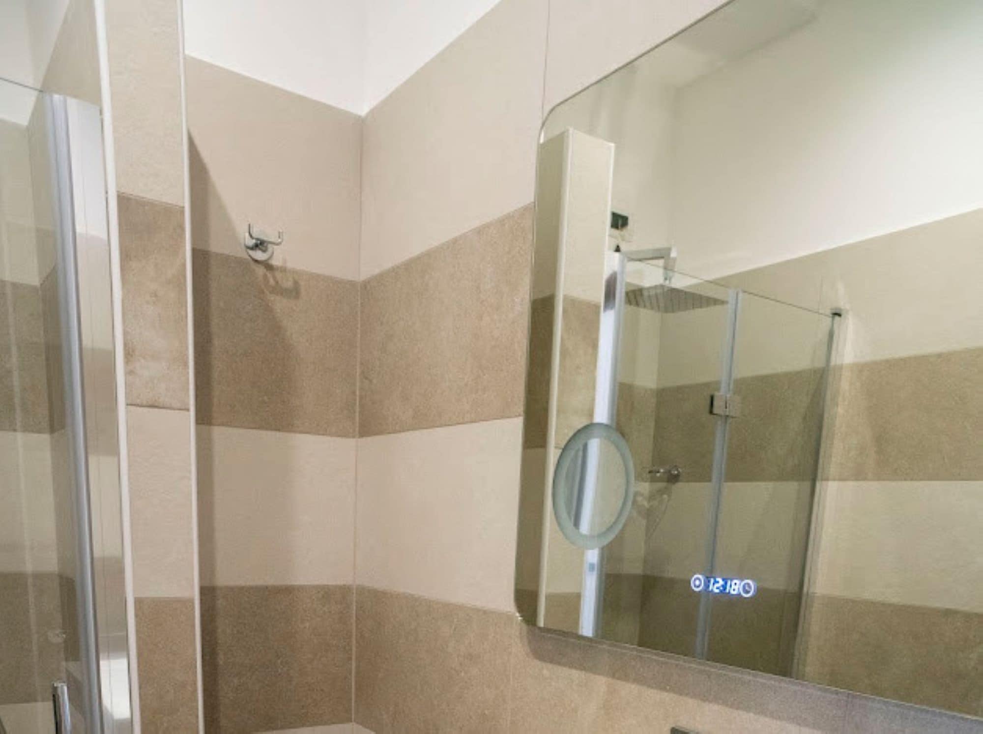 Double or Twin Room | Minibar, in-room safe, individually decorated, individually furnished