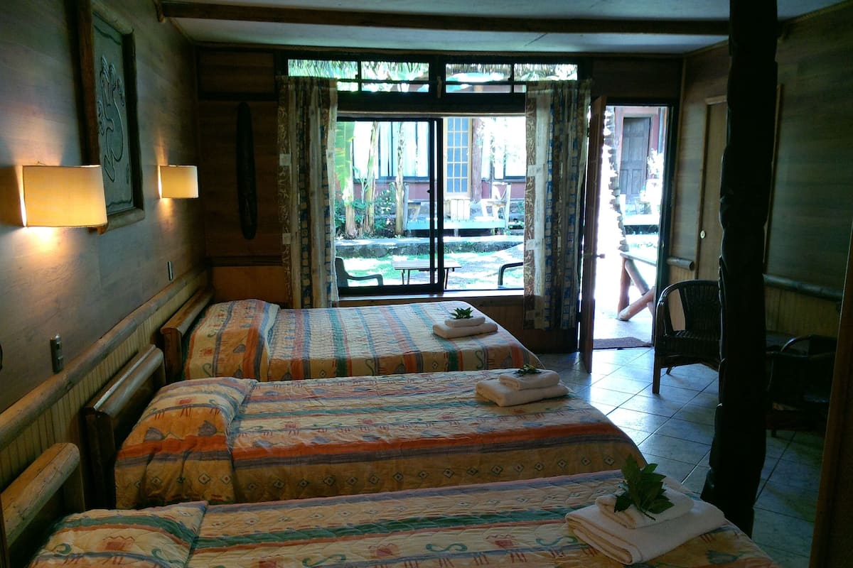 Superior Triple Room, Garden View | Tempur-Pedic beds, in-room safe, cribs (free), WiFi (free)