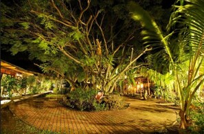 Property grounds - Hotel Manavai (Hanga Roa)