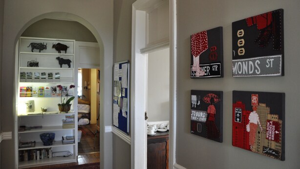 Interior entrance - Ginnegaap Guest House (Johannesburg)