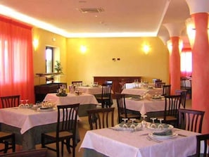 Restaurant - Hotel S olia (Cardedu)