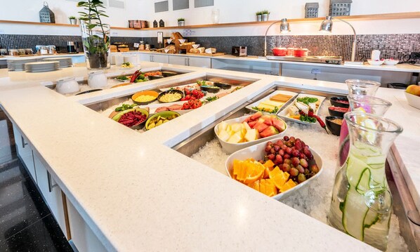 Tägliches inbegriffenes Frühstücksbuffet